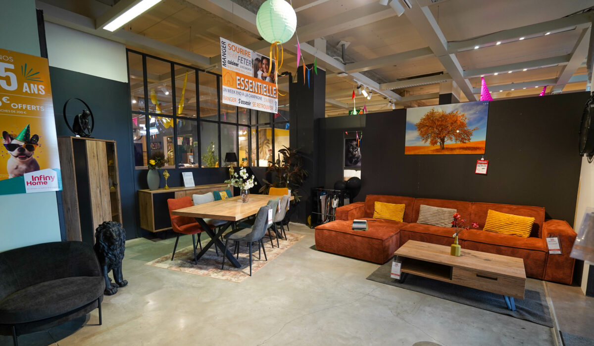 INFINY-HOME-Cherbourg-mobilier-deco-les-docks-du-meuble-10 Histoire d'Infiny Home, la passion du meuble, génération après génération