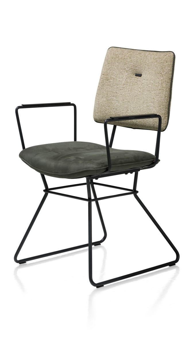 Chaise OTIS avec accoudoirs H&H chez Infiny Home