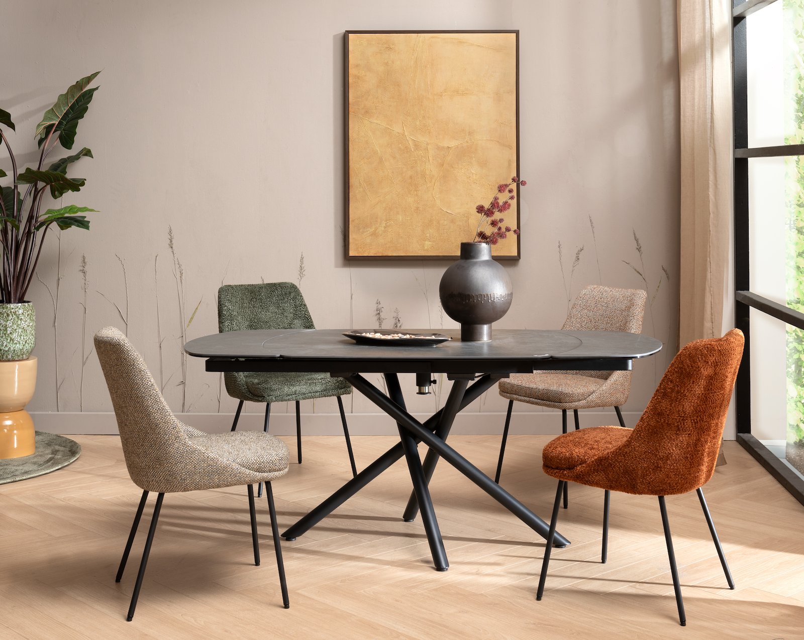 INFINY-HOME-meubles-deco-Cherbourg-en-Cotentin-HetH-collection-CHAISE-YVES-ambiance3 Personnalisation d e table et de chaises